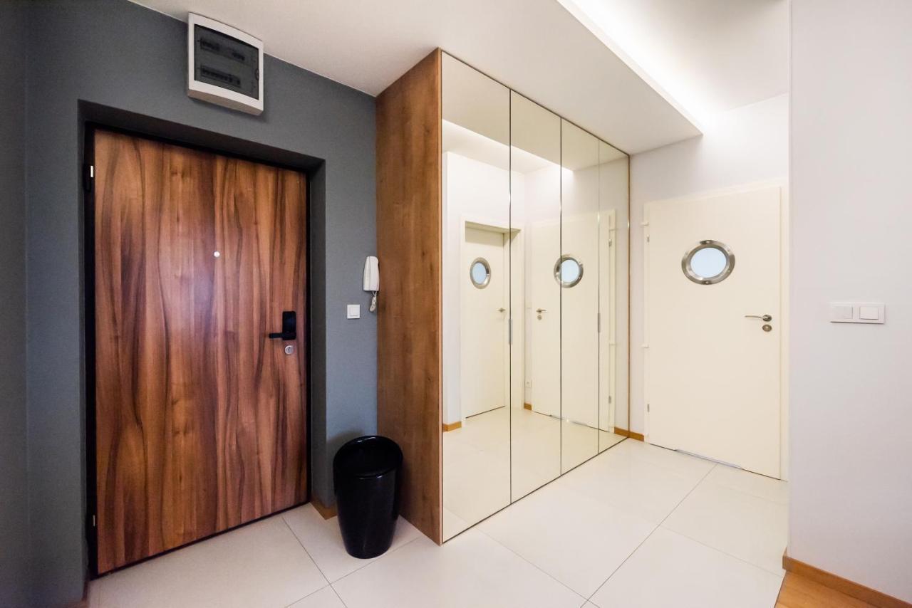 Bakalarska Modern Apartment Varşovia Exterior foto